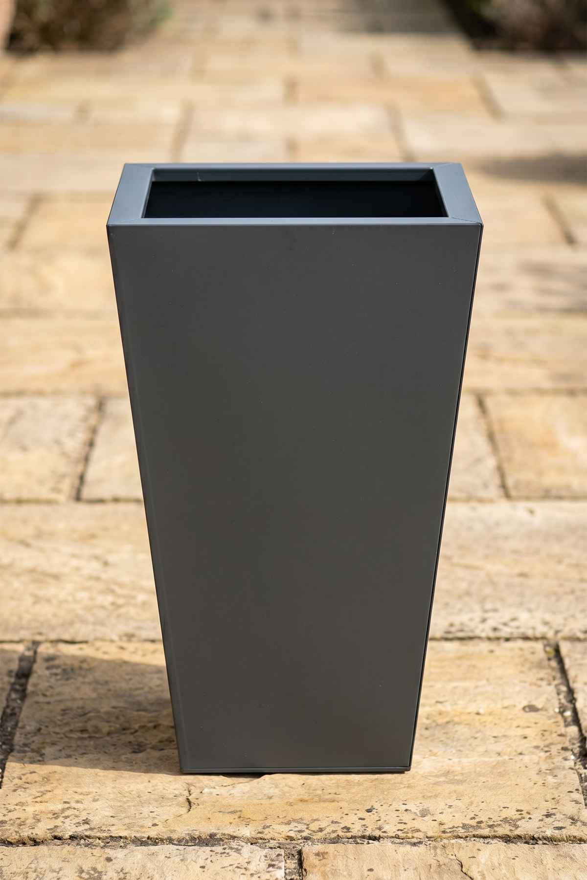 Zenith 60 cm Dikey Metal Saksı - İç ve Dış Mekan Modern Dekoratif Saksılık (60x35x25 cm)