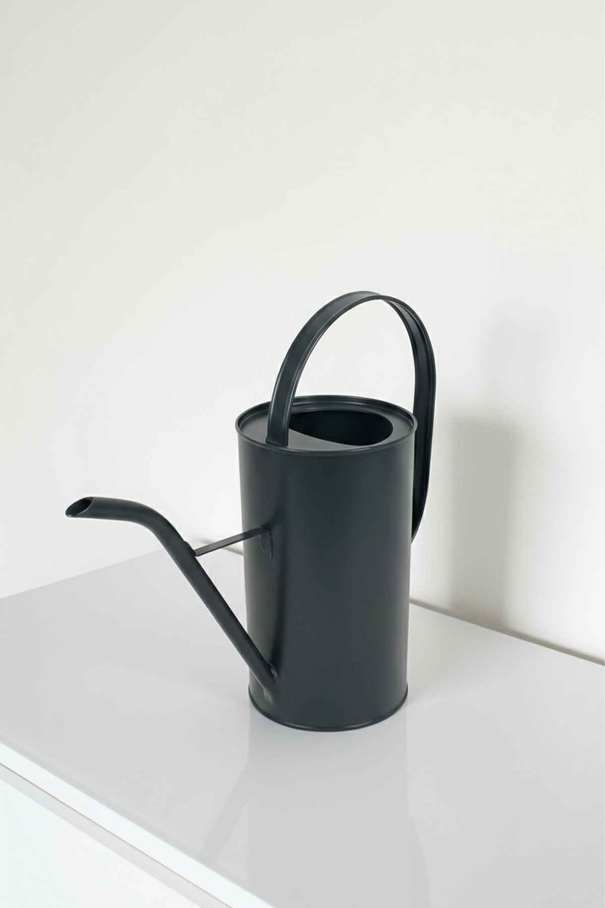 Santi 2,7 Litre Metal Çiçek Bahçe Sulama Kabı - İskandinav Dekoratif Çok Amaçlı Sulak