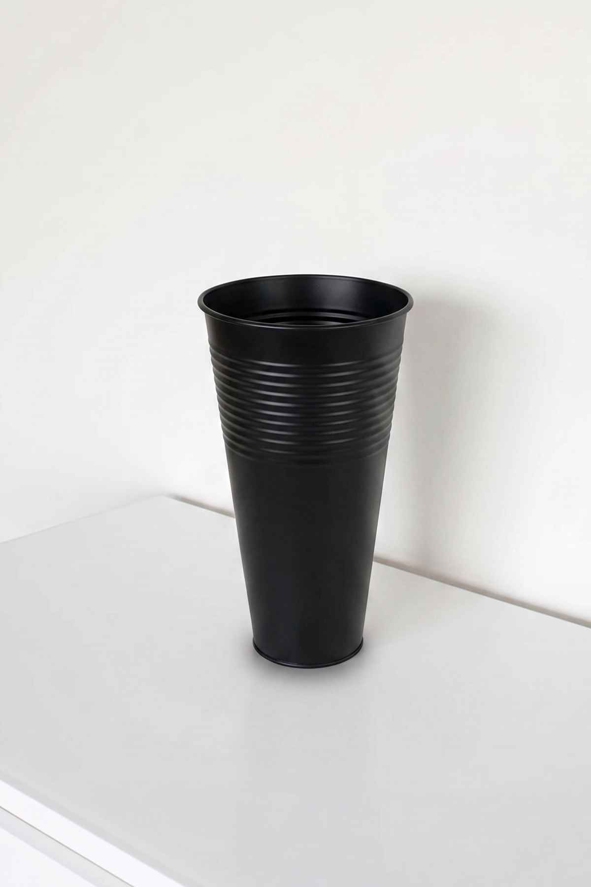 Uzun Metal Saksı & Vazo - 40 cm Ofis ve Ev İçin Modern Çok Amaçlı Saksılık (21x11/40 cm)